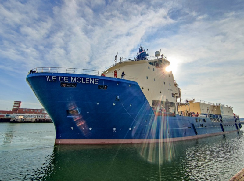 Введение в эксплуатацию нового судна для обслуживания кабеля компанией ALCATEL SUBMARINE NETWORKS картинка