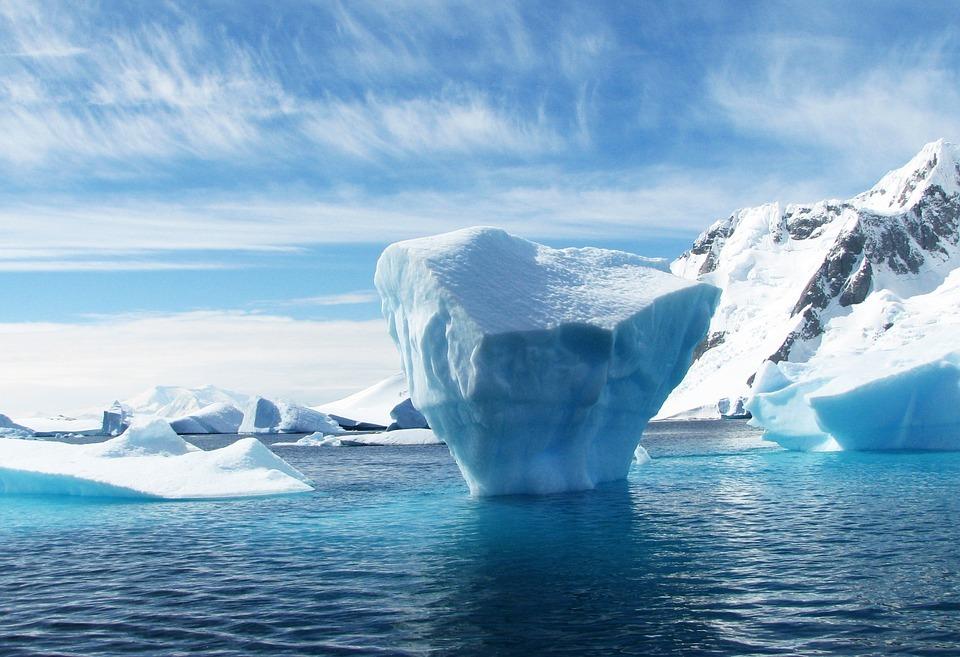 Оптоволоконный кабель использовали для подсчета толщины ледников Гренландии картинка